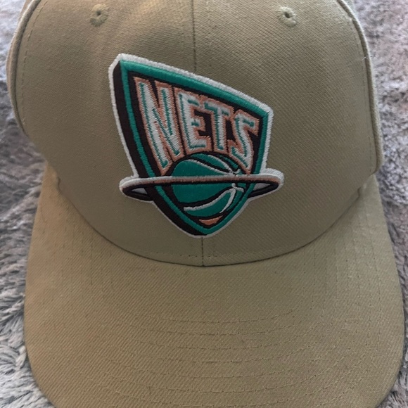 Men's New Jersey Nets Mitchell & Ness Khaki 35th Anniversary Hardwood Classics - Picture 2 of 10